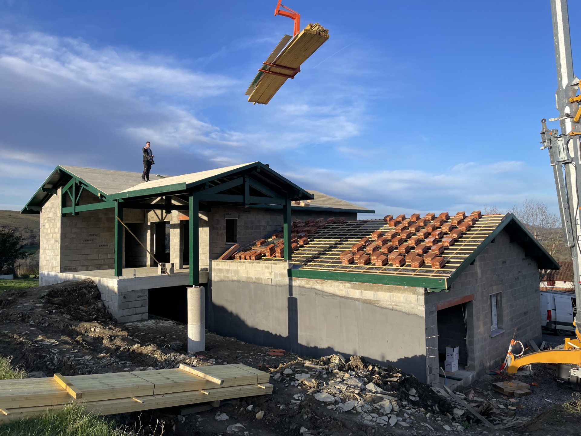 Charpente Côte basque, Charpente Iholdy, Charpente Pays basque, Construction ossature bois, Construction ossature bois Côte basque, Construction ossature bois Pays basque, Couverture Côte basque, Couverture Iholdy, Couverture Pays basque, Menuiserie Côte basque, Menuiserie Iholdy, Menuiserie Pays basque, Zinguerie Côte basque, Zinguerie Iholdy, Zinguerie Pays basque