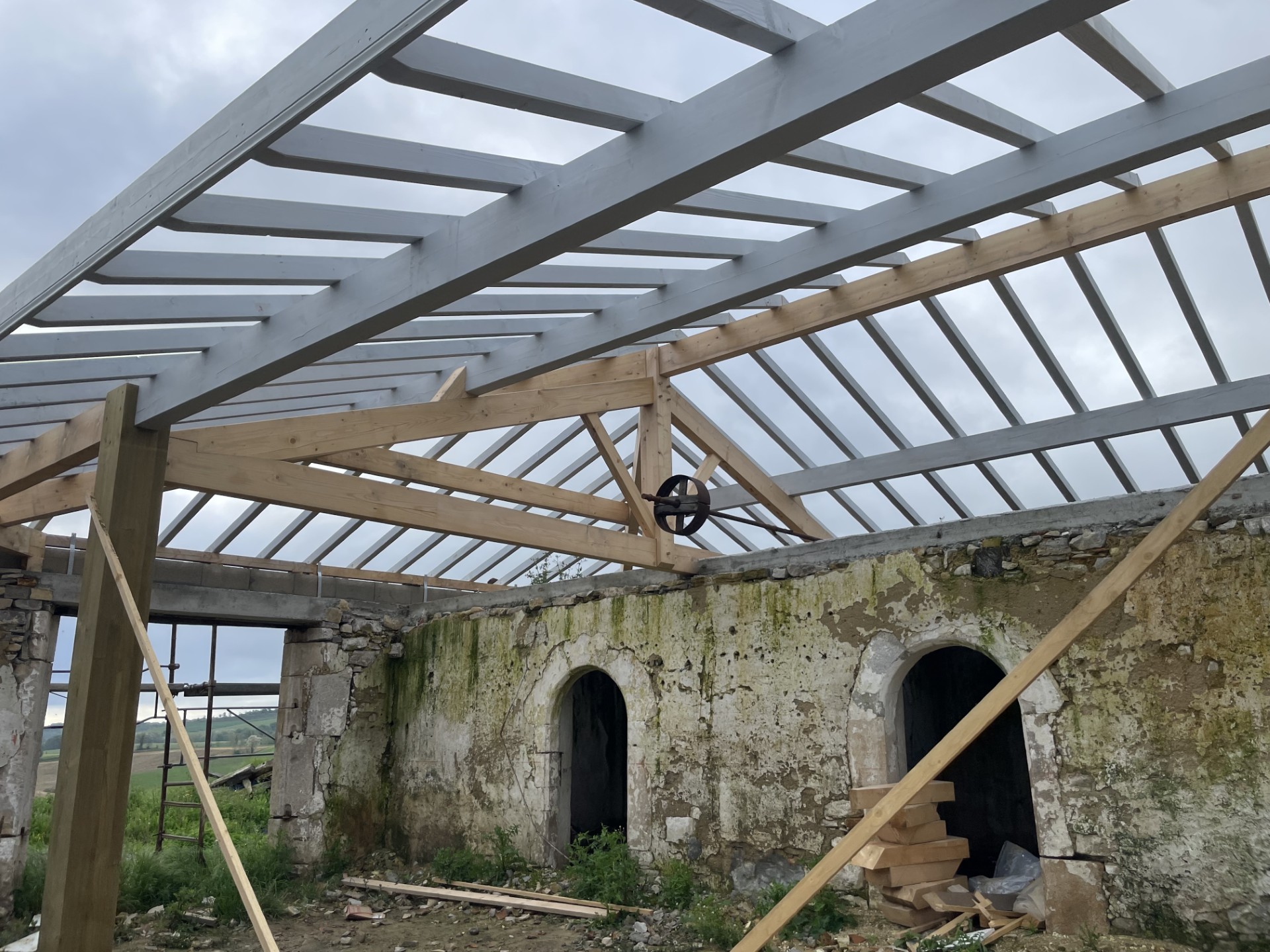 Charpente Côte basque, Charpente Iholdy, Charpente Pays basque, Construction ossature bois, Construction ossature bois Côte basque, Construction ossature bois Pays basque, Couverture Côte basque, Couverture Iholdy, Couverture Pays basque, Menuiserie Côte basque, Menuiserie Iholdy, Menuiserie Pays basque, Zinguerie Côte basque, Zinguerie Iholdy, Zinguerie Pays basque