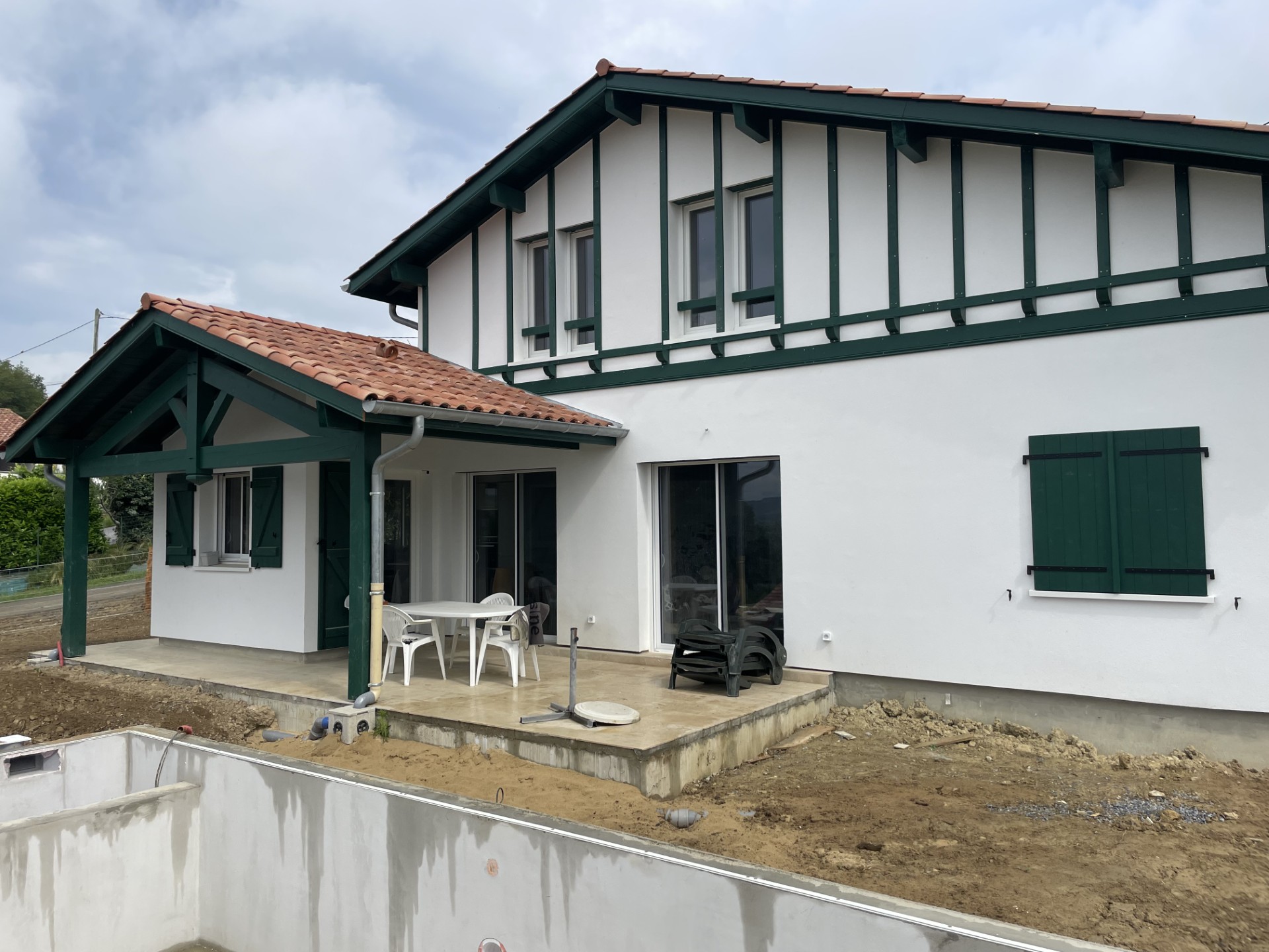 Charpente Côte basque, Charpente Iholdy, Charpente Pays basque, Construction ossature bois, Construction ossature bois Côte basque, Construction ossature bois Pays basque, Couverture Côte basque, Couverture Iholdy, Couverture Pays basque, Menuiserie Côte basque, Menuiserie Iholdy, Menuiserie Pays basque, Zinguerie Côte basque, Zinguerie Iholdy, Zinguerie Pays basque